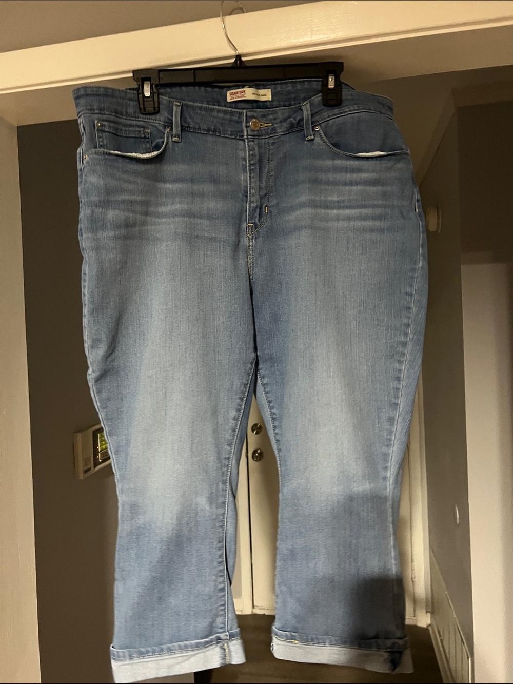 Signature by Levi Strauss Light Blue Cropped Jeans